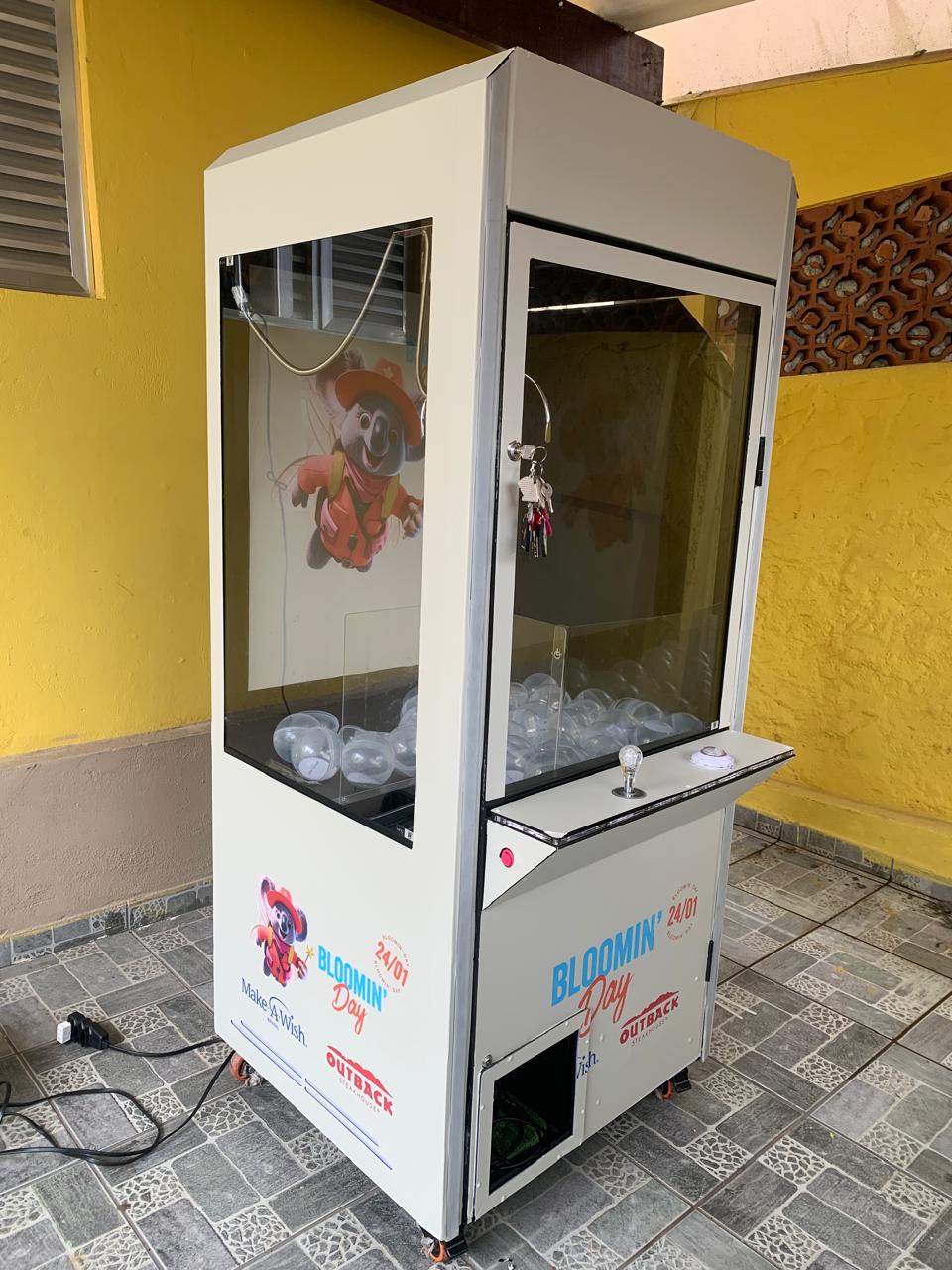 Adesivação de máquina